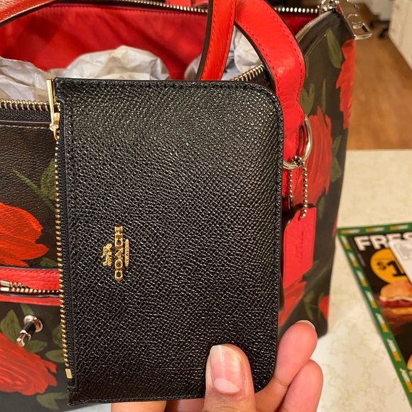 Item sold - Picture 3 of 8